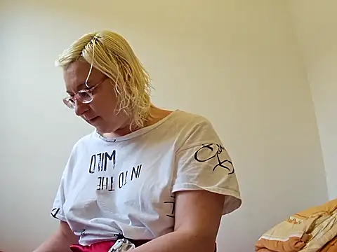 VikaKing online show from 01-14-26, 10:30