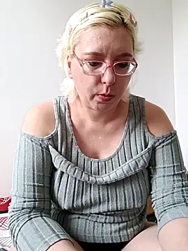 VikaKing online show from 09-30-25, 09:15