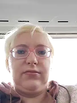 VikaKing online show from 11-14-25, 10:52