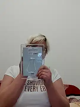 VikaKing online show from 11-04-25, 04:44