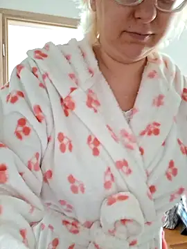 VikaKing online show from 10-26-25, 08:37