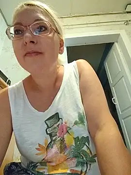 VikaKing online show from 07-17-26, 05:37