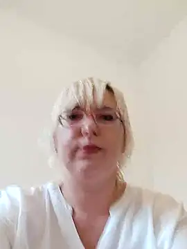 VikaKing online show from 10-10-25, 11:11