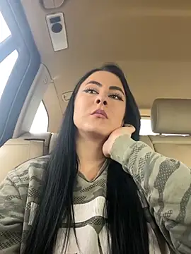 Snapshot of Enna-Kymm chatting on 10-13-25, 09:55 Enna-Kymm online show from 10-13-25, 09:55