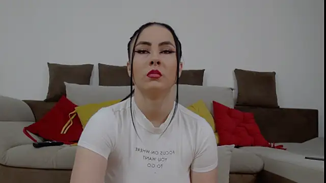 Snapshot of Enna-Kymm chatting on 10-30-25, 06:55 Enna-Kymm online show from 10-30-25, 06:55