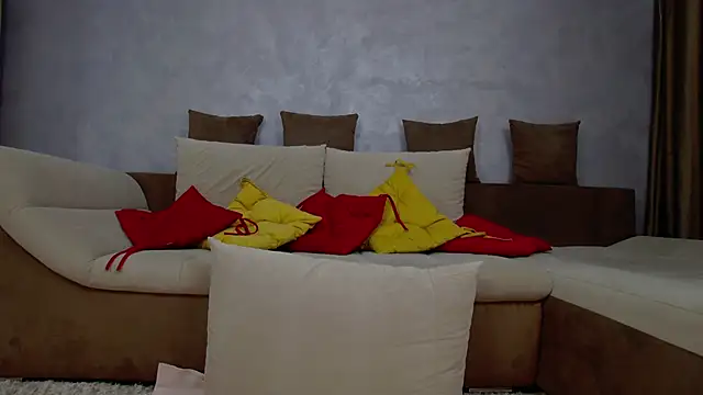 Enna-Kymm online show from 03-11-26, 06:18