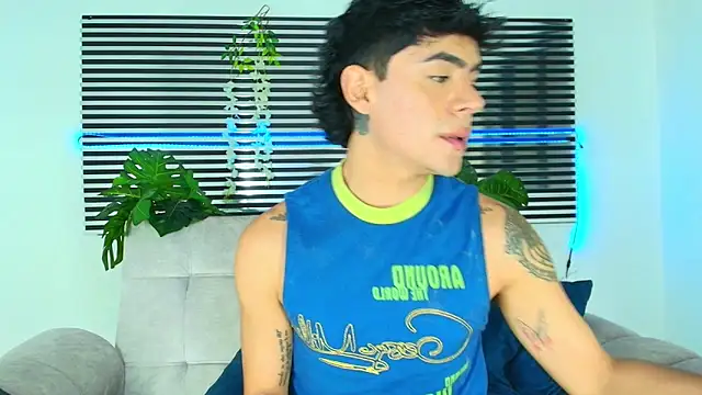 CamiiGuzmanX online show from 01-12-26, 08:47