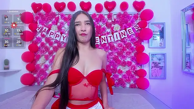 Snapshot of hannah_miller_1 chatting on 02-14-26, 01:44 hannah miller 1 online show from 02-14-26, 01:44