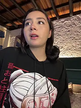 Snapshot of kaori_77 chatting on 02-12-26, 04:23 kaori 77 online show from 02-12-26, 04:23