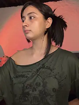 Snapshot of kaori_77 chatting on 11-26-25, 03:28 kaori 77 online show from 11-26-25, 03:28