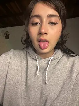 Snapshot of kaori_77 chatting on 12-02-25, 03:19 kaori 77 online show from 12-02-25, 03:19