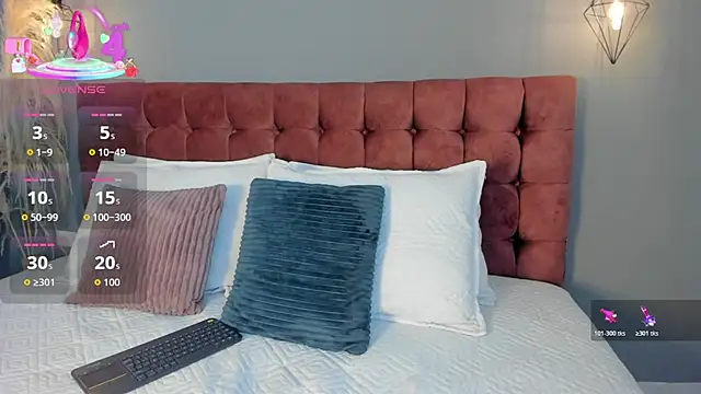 Tania 77  online show from 10-24-25, 12:37