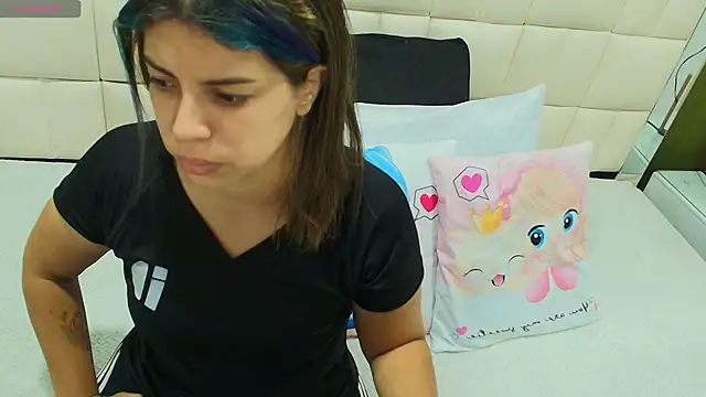 gisell gomez online show from 10-23-25, 12:04