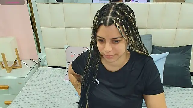 gisell gomez online show from 11-26-25, 01:11