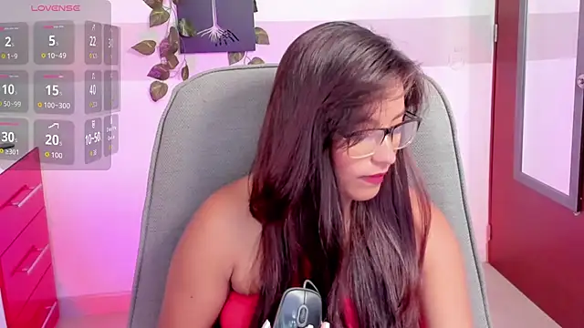 Cameroon-Diaz online show from 04-10-26, 01:51