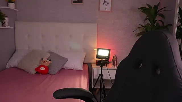 barbaramarmol online show from 12-15-25, 12:44