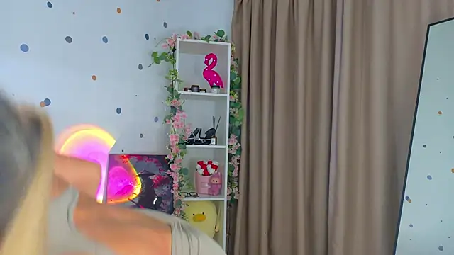 HoneyJohansson online show from 10-07-25, 04:52