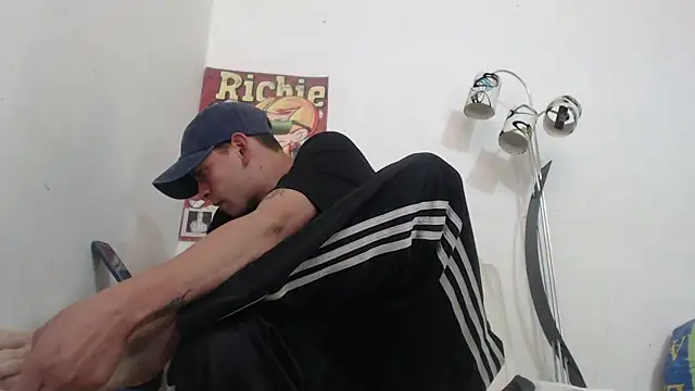 Thomasjons  online show from 12-19-25, 07:49