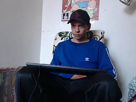 Snapshot of Thomasjons_ chatting on 09-09-25, 02:59 Thomasjons online show from 09-09-25, 02:59