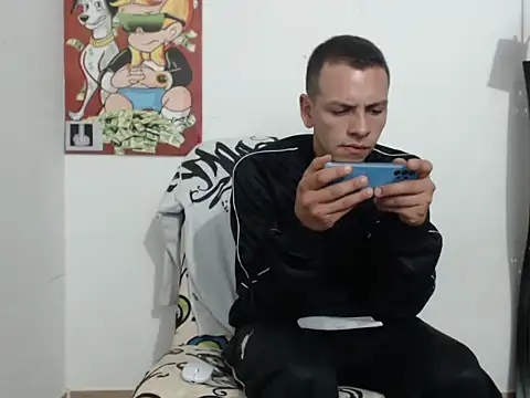 Snapshot of Thomasjons_ chatting on 09-26-25, 01:45 Thomasjons online show from 09-26-25, 01:45