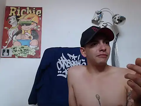 Snapshot of Thomasjons_ chatting on 10-01-25, 04:00 Thomasjons online show from 10-01-25, 04:00