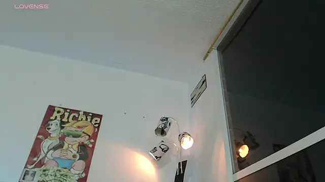 Thomasjons  online show from 04-10-26, 04:08