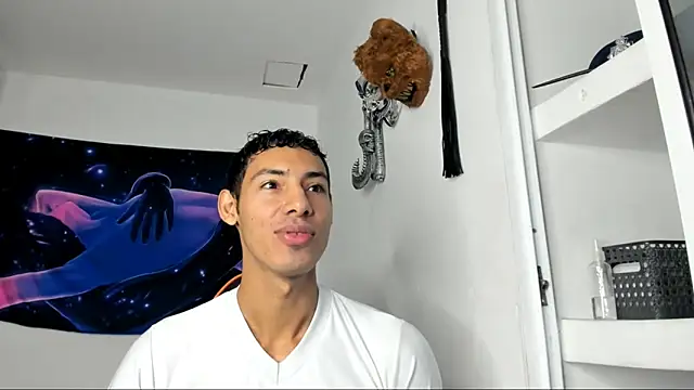 Snapshot of jhosep_hamilton chatting on 10-13-25, 11:45 jhosep hamilton online show from 10-13-25, 11:45