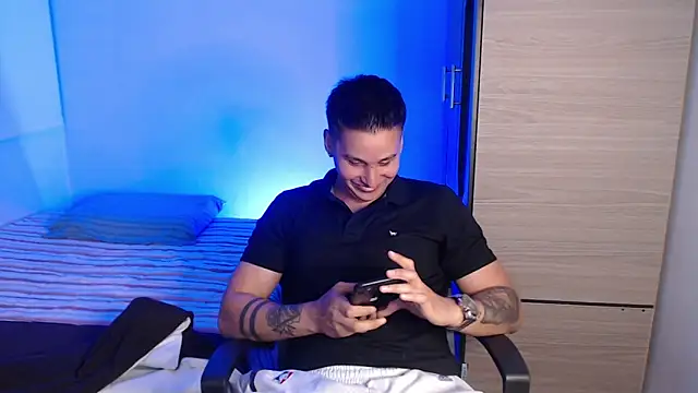 valentinosex1 online show from 03-05-26, 11:32