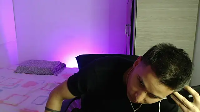 valentinosex1 online show from 11-25-25, 09:26