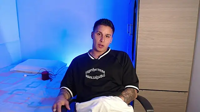 valentinosex1 online show from 03-14-26, 08:48