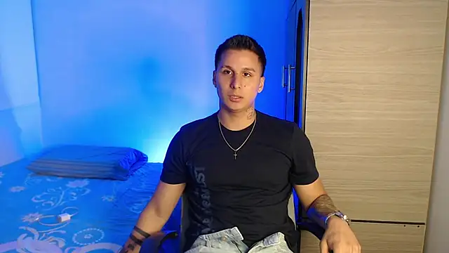 valentinosex1 online show from 12-02-25, 10:00