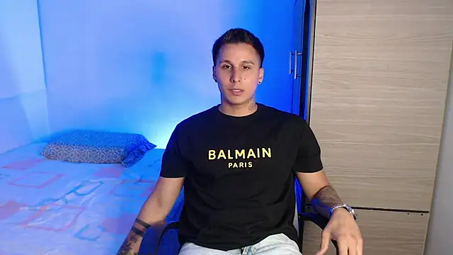 valentinosex1 online show from 12-18-25, 09:29