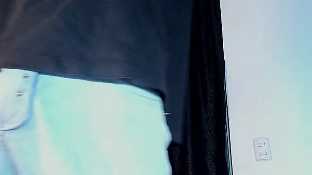 axel davis  online show from 03-06-26, 05:57