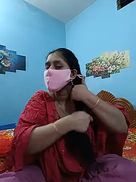 Snapshot of Cute_Faria chatting on 07-01-26, 02:23 Cute Faria online show from 07-01-26, 02:23