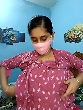 Cute Faria online show from 12-15-25, 04:13