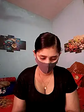 Snapshot of Cute_Faria chatting on 04-18-26, 08:27 Cute Faria online show from 04-18-26, 08:27
