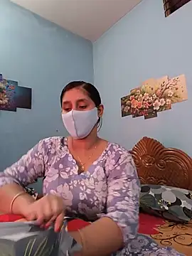 Snapshot of Cute_Faria chatting on 05-15-26, 02:53 Cute Faria online show from 05-15-26, 02:53
