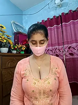 Cute Faria online show from 12-19-25, 04:09