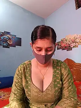 Snapshot of Cute_Faria chatting on 05-13-26, 01:34 Cute Faria online show from 05-13-26, 01:34