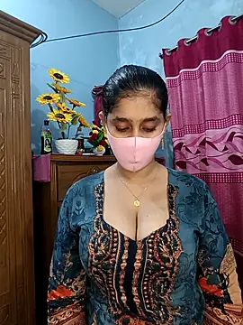 Cute Faria online show from 11-25-25, 05:02