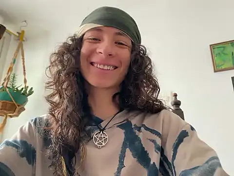 camille delrey online show from 11-06-25, 06:23