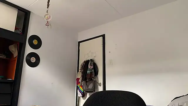 camille delrey online show from 11-26-25, 05:46