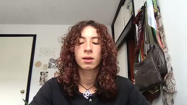 camille delrey online show from 03-27-26, 04:52