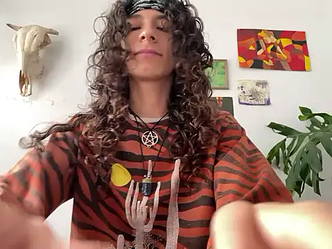 camille delrey online show from 09-17-25, 07:49