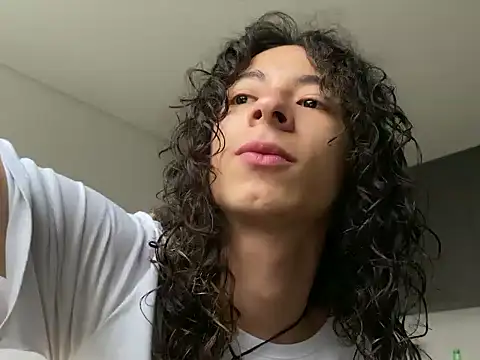 camille delrey online show from 10-11-25, 11:11