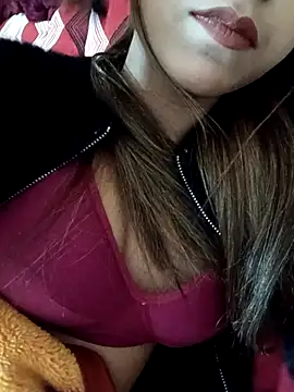 payalsharma95 online show from 12-17-25, 04:23