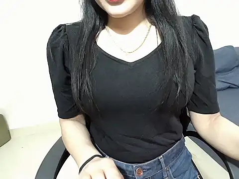 Hazel Angel online show from 11-27-25, 01:55