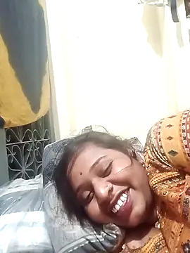 Snapshot of Hot_crety chatting on 03-04-26, 01:52 Hot crety online show from 03-04-26, 01:52