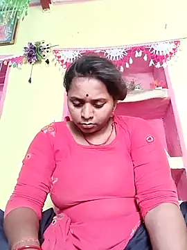 Snapshot of Hot_crety chatting on 04-02-26, 09:16 Hot crety online show from 04-02-26, 09:16