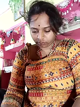 Snapshot of Hot_crety chatting on 03-31-26, 08:33 Hot crety online show from 03-31-26, 08:33